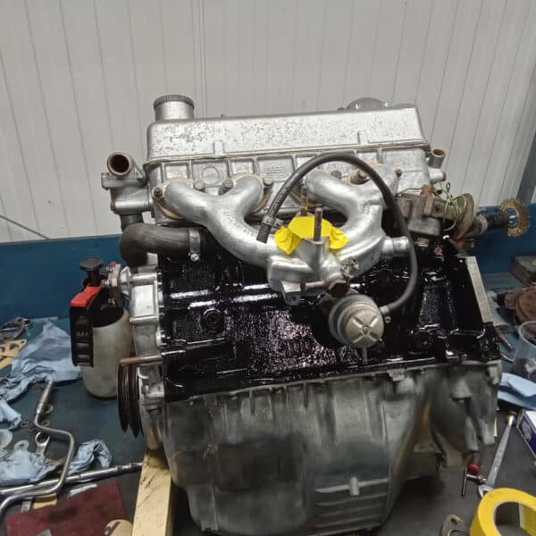 21.08.2025 1969 Audi 70L White snadblasted parts for paint 6