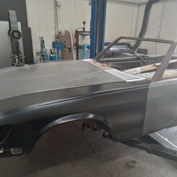 21.08.2025 1978 Mercedes 350SL Red Panel fitment 1