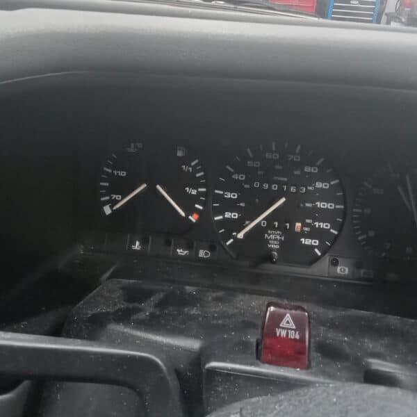 21.08.2025 1991 Volkswagen Transporter T4 Service and Repairs 3
