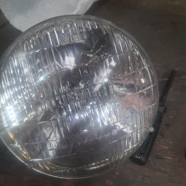 210825 1973 MGB Roadster New Headlights 3