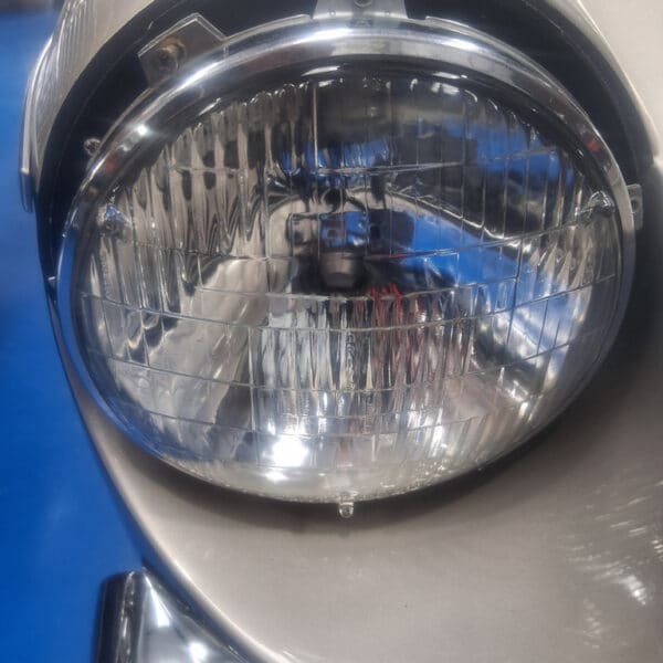 210825 1973 MGB Roadster New Headlights
