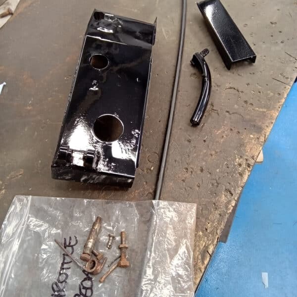 220825 1955 Aston Martin Drophead Brake Shoes Throttle Pedal Brake Pipes and Axle Straps 4