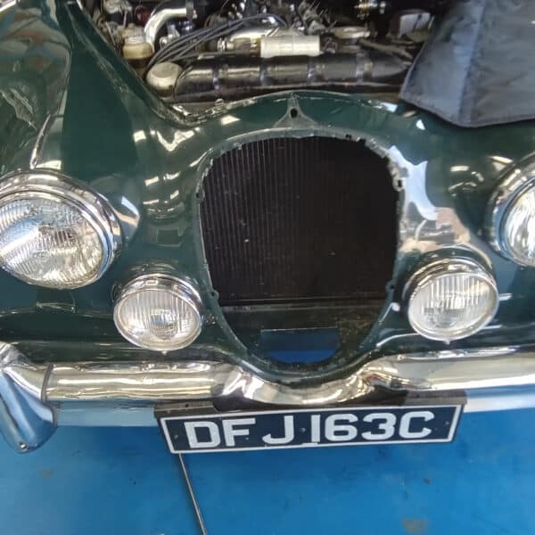 220825 1965 Jaguar Mk2 Prep for Test Drive 16