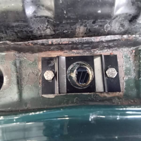 220825 1965 Jaguar Mk2 Prep for Test Drive 19