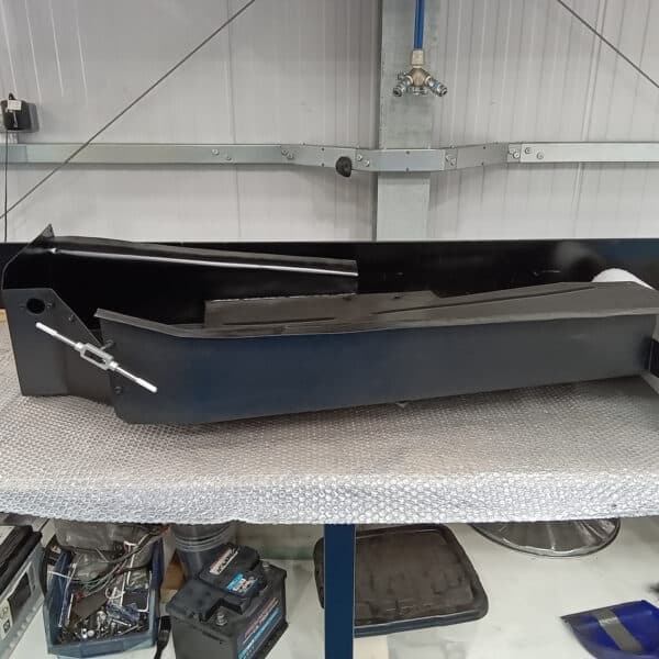 28.08.2025 1953 Aston Martin DB24 Black floor panels 1