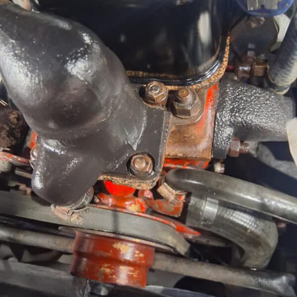 28.08.2025 1956 Jensen 541 Maroon Cylinder head 4