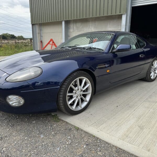 290725 1999 Aston Martin DB7 Vantage 1