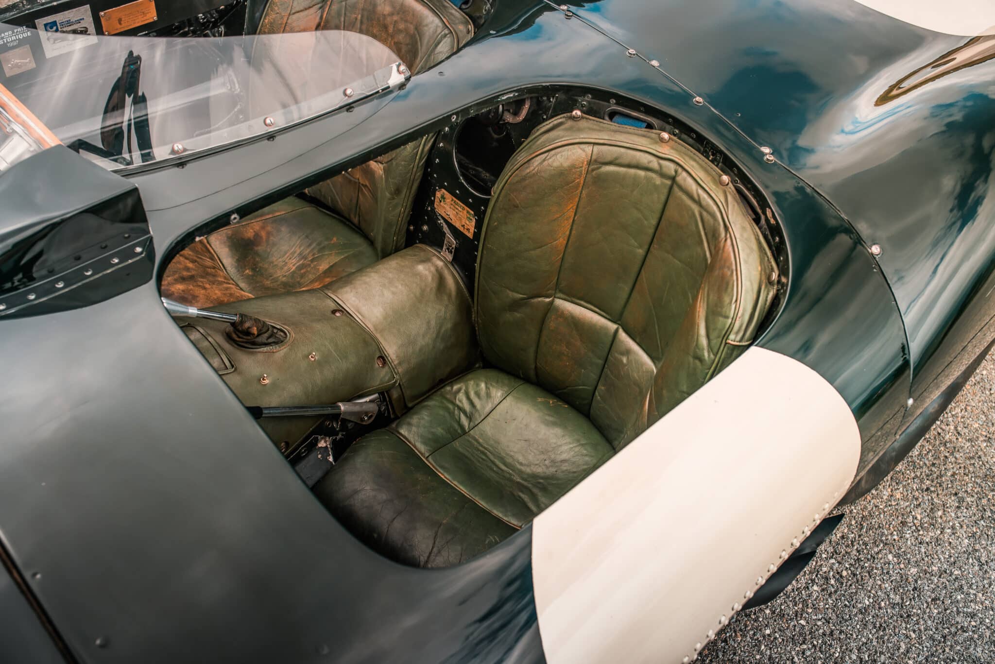 DG25 r0003 1957 Jaguar D Type 060 scaled