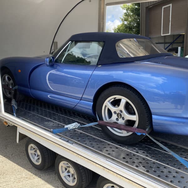 010925 1995 TVR Chimaera Loaded for Transport
