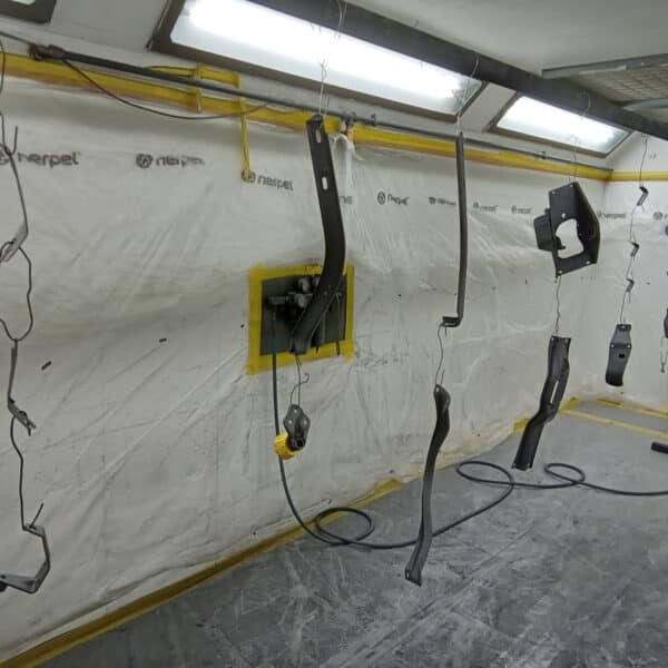 020925 1969 Audi 70L Parts Painted 12