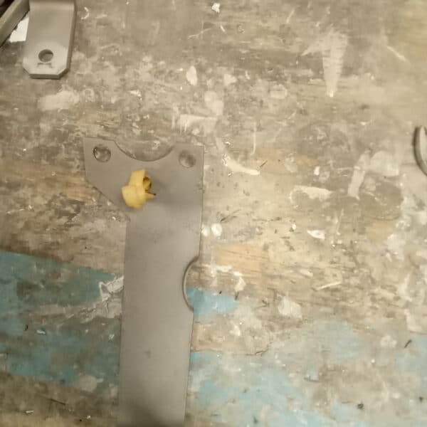 020925 1969 Audi 70L Parts Painted 17