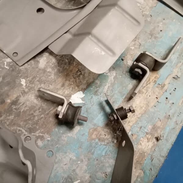 020925 1969 Audi 70L Parts Painted 21