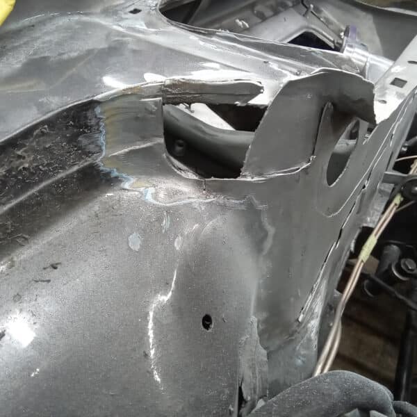 04.09.2025 1987 Mercedes 500 SL Grey cuting our rust 1