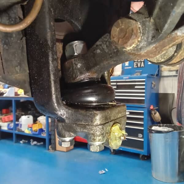 040925 1966 Jaguar EType Front Ball Joints 13