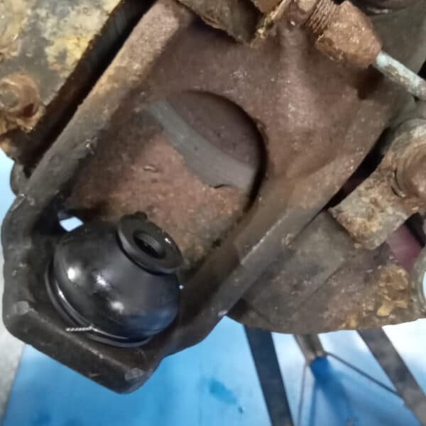 040925 1966 Jaguar EType Front Ball Joints 8