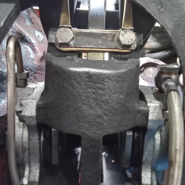040925 1966 Jaguar EType More Rear Brakes 17