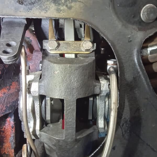 040925 1966 Jaguar EType More Rear Brakes 19