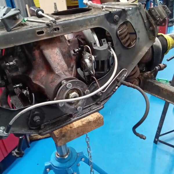 040925 1966 Jaguar EType More Rear Brakes 20