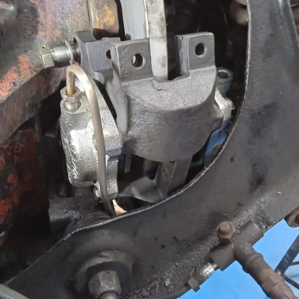 040925 1966 Jaguar EType More Rear Brakes 22