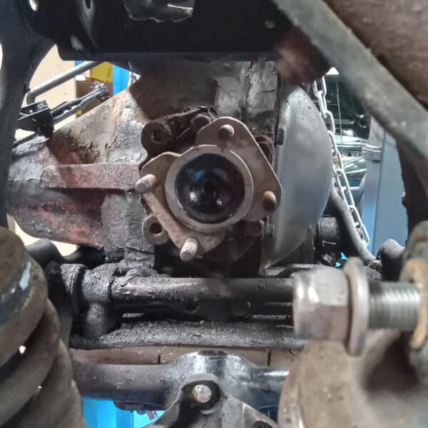 040925 1966 Jaguar EType More Rear Brakes 25