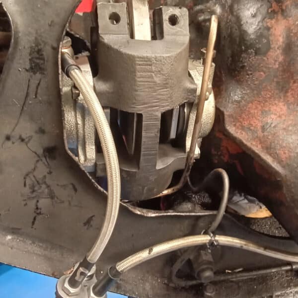 040925 1966 Jaguar EType More Rear Brakes 3