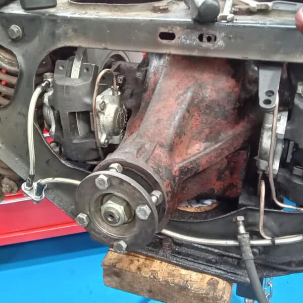 040925 1966 Jaguar EType More Rear Brakes