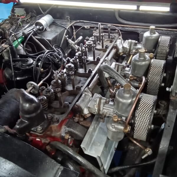 05092025 1956 Jensen 541 head refit 11