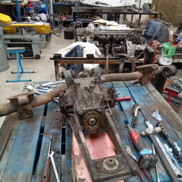 05092025 1970 Aston Martin DBS 6 Vantage strip down 50