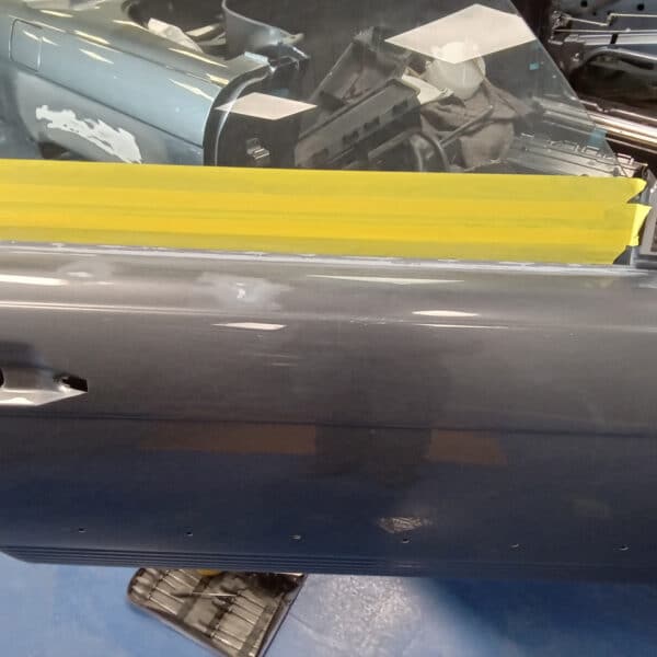 09.09.2025 1987 Mercedes 500 SL Grey Bulkhead in epoxy 11