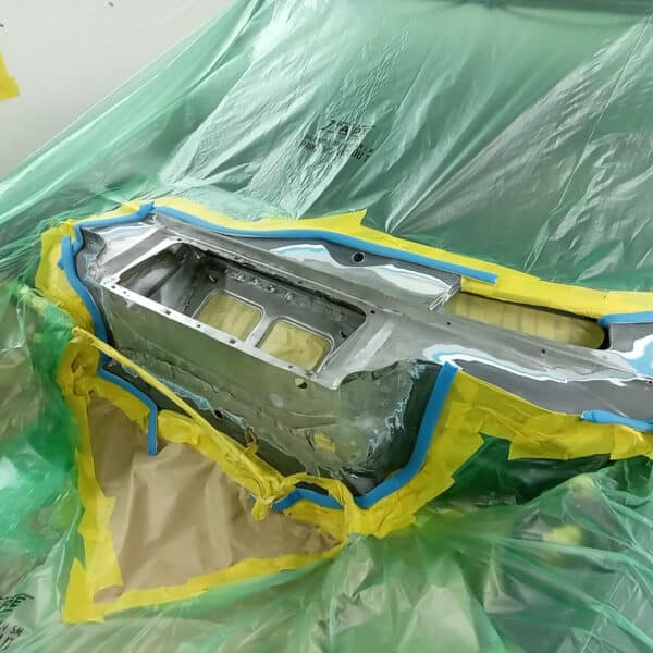 09.09.2025 1987 Mercedes 500 SL Grey Bulkhead in epoxy 14