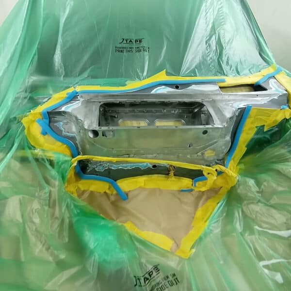 09.09.2025 1987 Mercedes 500 SL Grey Bulkhead in epoxy 15
