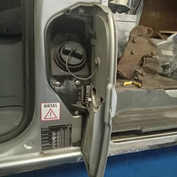 100925 2005 Mercedes Vito Teardown 19