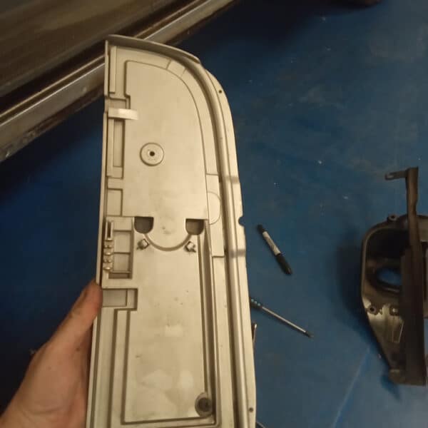 100925 2005 Mercedes Vito Teardown 20