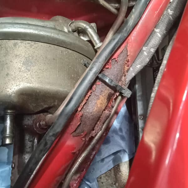 11.09.2025 1966 Jaguar E Type Red Series 1 22 Servo 4