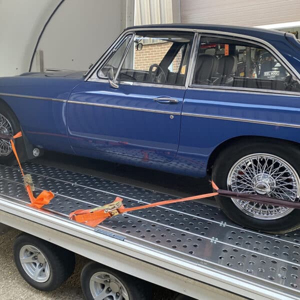 120925 1969 MGC GT Transport