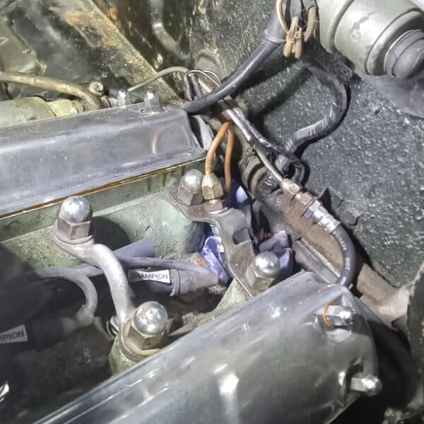 16.09.2025 1965 Jaguar 340 Mk2 Green clucth master cylinder1