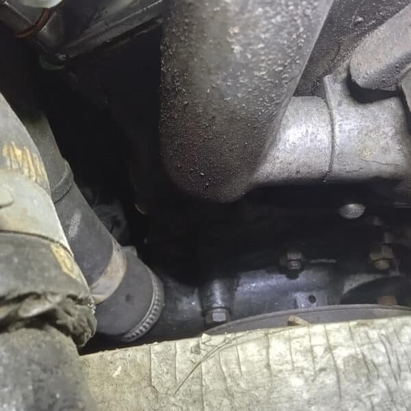 16.09.2025 1965 Jaguar 340 Mk2 Green clucth master cylinder8