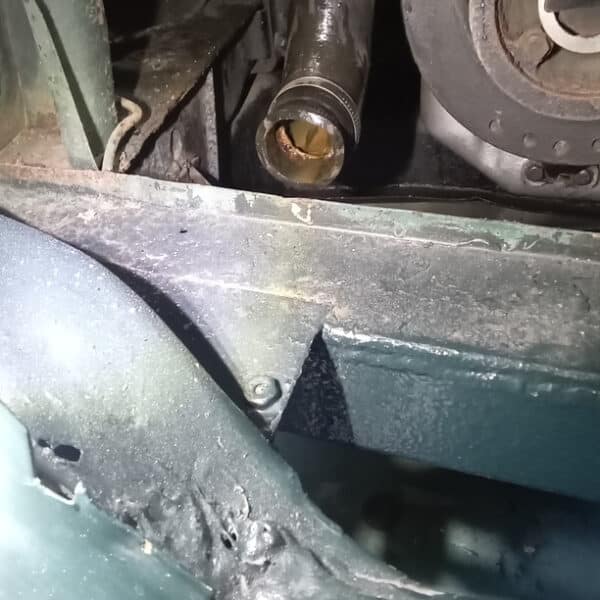16.09.2025 1965 Jaguar 340 Mk2 Green waterpump 10