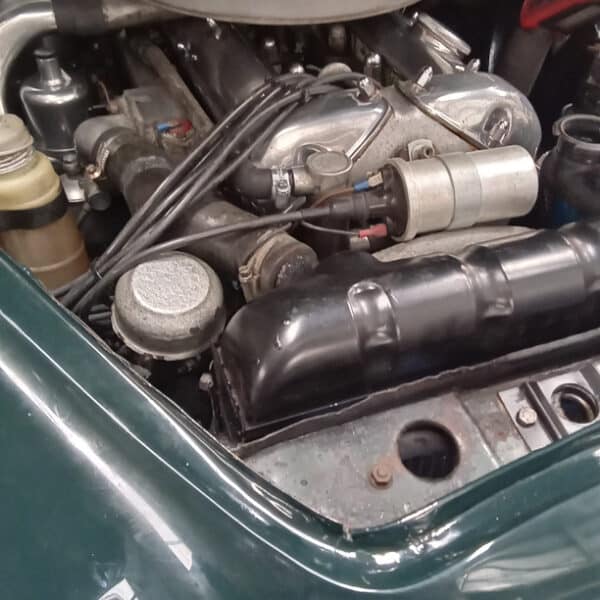 16.09.2025 1965 Jaguar 340 Mk2 Green waterpump 28