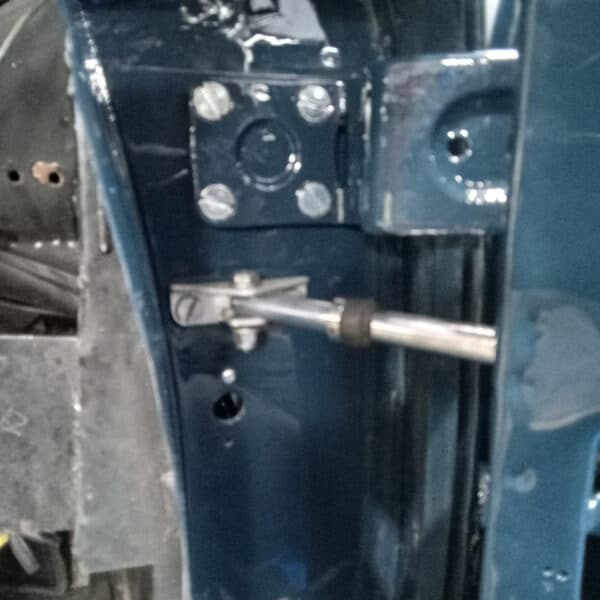 16.09.2025 1969 Aston Martin DB6 Volante Blue fitting new parts 21