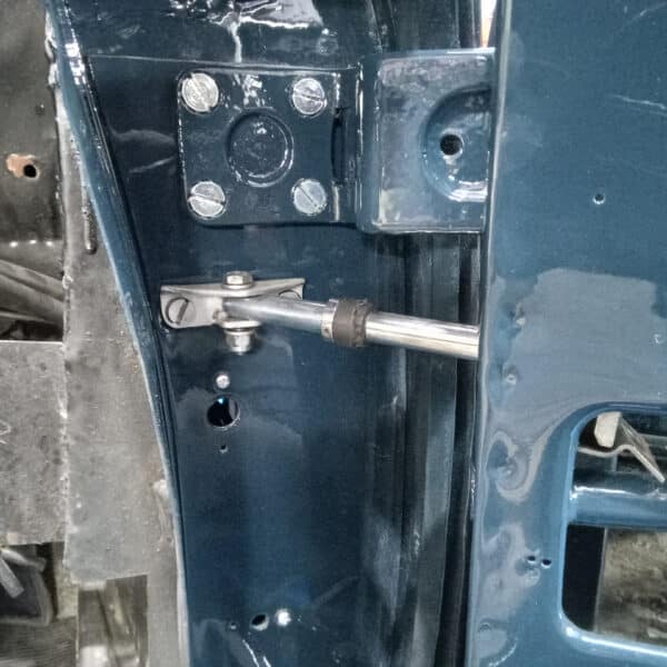 16.09.2025 1969 Aston Martin DB6 Volante Blue fitting new parts 22
