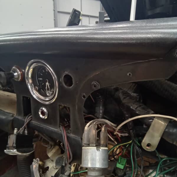 16.09.2025 1969 Aston Martin DB6 Volante Blue fitting new parts 9