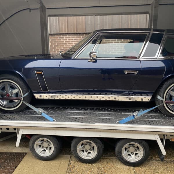 16.09.2025 1976 Jensen Interceptor Blue Transport 2