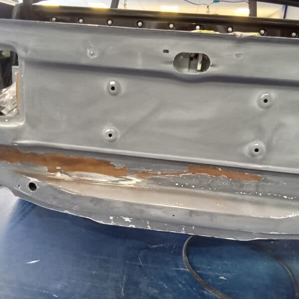 16.09.2025 1987 Mercedes 500 SL Greyprep work 12