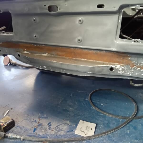 16.09.2025 1987 Mercedes 500 SL Greyprep work 13