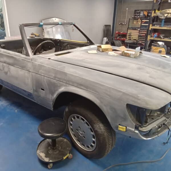 16.09.2025 1987 Mercedes 500 SL Greyprep work 8