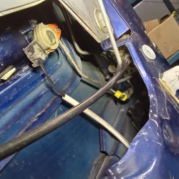 16.09.2025 1994 Rover 220 Turbo Blue door handel 5