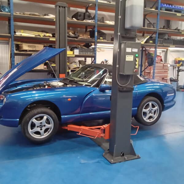 16.09.2025 1994 TVR Chimaera Blue inspection and service 91 5