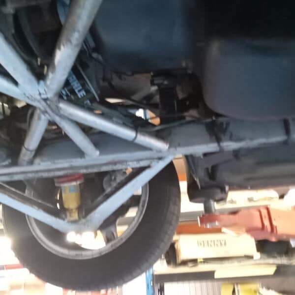 16.09.2025 1994 TVR Chimaera Blue inspection and service 91 7