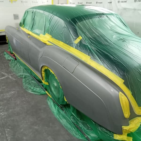 160925 1965 Rolls Royce Silver Cloud 3 Primered Masked and Painted 16